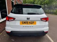Used Seat Arona SE Technology 95 HP (69 kW) 2019 White SUV