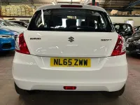 Usado Suzuki Swift SZ3 94 HP (69 kW) 2015 Branco Citadino