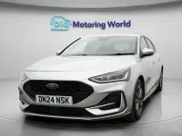 Used Ford Focus ST-Line 125 HP (91 kW) 2024 Silver Hatchback