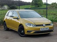 Used VW Golf VII SE 150 HP (110 kW) 2017 Yellow Hatchback
