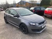 Usado VW Polo SE 85 CV (62 kW) 2010 Gris Utilitario