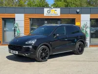Used Porsche Cayenne 385 HP (283 kW) 2016 Black SUV
