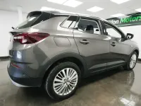 Usado Vauxhall Grandland X S 130 CV (95 kW) 2019 Gris SUV