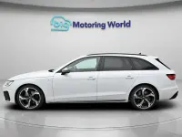 Usado Audi A4 Black Edition 150 HP (110 kW) 2022 Branco Carrinha