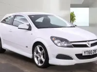 Used Vauxhall Astra Sport 2010 White Hatchback