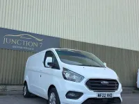 Used Ford Transit Custom Limited 130 HP (95 kW) 2022 White Van