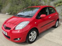 Used Toyota Yaris 101 HP (74 kW) 2010 Red Hatchback