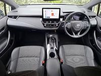 Used Toyota Corolla Design 140 HP (102 kW) 2023 White Hatchback