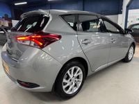 Used Toyota Auris Hybrid Business Edition 2016 Grey Hatchback