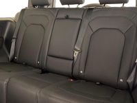 Used Land Rover Defender SE Dynamic 249 HP (183 kW) 2026 Borasco grey SUV