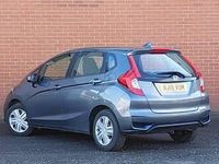 Używany Honda Jazz S 102 KM (75 kW) 2018 Szary Hatchback