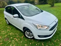 Begagnad Ford C-MAX Zetec 125 HK (91 kW) 2015 Vit Minibuss