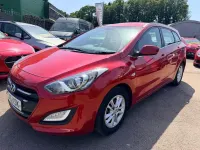 Used Hyundai i30 SE 136 HP (100 kW) 2016 Red Estate