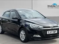 Used Hyundai i20 SE 84 HP (61 kW) 2017 Phantom black metallic Hatchback