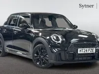 Używany Mini Cooper Hatch 134 KM (98 kW) 2024 Czarny Hatchback