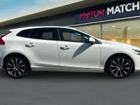 Used Volvo V40 R-Design 2019 White Hatchback