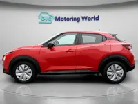 Usado Nissan Juke Acenta 114 CV (83 kW) 2022 Rojo SUV