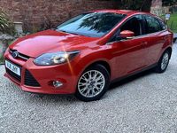 Used Ford Focus Titanium 115 HP (84 kW) 2011 Orange Hatchback