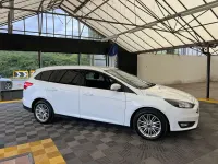 Used Ford Focus Zetec 120 HP (88 kW) 2017 White Estate