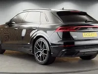 Begagnad Audi Q8 Black Edition 340 HK (250 kW) 2022 Svart SUV