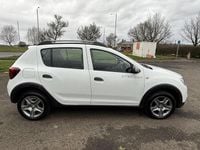 Used Dacia Sandero Comfort 90 HP (66 kW) 2019 White Hatchback