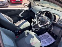 Używany Ford Ka Titanium 69 KM (50 kW) 2012 Czarny Hatchback