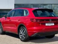 New VW Touareg Elegance 381 HP (280 kW) 2026 Chilli red metallic SUV