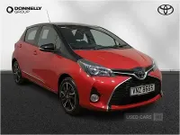 Used Toyota Yaris Design 99 HP (72 kW) 2016 Red/black Hatchback