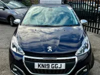Used Peugeot 208 Signature Sky 2019 Blue Hatchback