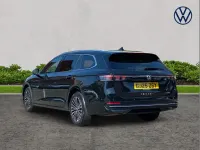 Used VW Passat Elegance 147 HP (108 kW) 2025 Black Estate