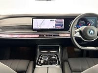 New BMW 750e Comfort Edition 482 HP (354 kW) 2025 Black Sedan