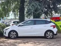 Used Hyundai i20 Advanced 100 HP (73 kW) 2024 White Hatchback