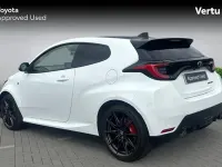 Used Toyota Yaris 261 HP (191 kW) 2021 White Hatchback