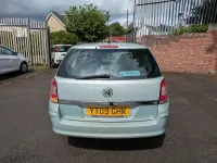 Used Vauxhall Astra 138 HP (101 kW) 2009 Green Estate