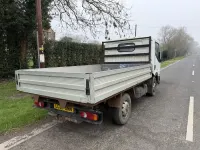 Usado Nissan Cabstar 2007 Branco Pickup