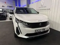 Used Peugeot 5008 Allure Premium 130 HP (95 kW) 2022 White SUV