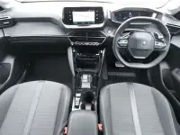 Usado Peugeot 208 Allure+ 129 HP (94 kW) 2023 Vermelho Citadino