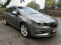 Begagnad Vauxhall Astra SRi 150 HK (110 kW) 2017 Grå Kombi