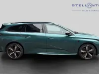 Used Peugeot 308 SW GT 129 HP (94 kW) 2025 Blue Estate
