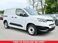 Used Toyota Proace Active 100 HP (73 kW) 2022 White MPV