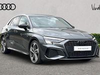 Usado Audi A3 Comfort 147 HP (108 kW) 2022 Cinzento Sedan