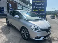 Used Renault Scénic Dynamique 110 HP (80 kW) 2017 Silver MPV