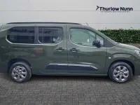 Used Vauxhall Combo Ultimate 100 kW (136 HP) 2025 Green MPV