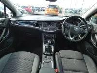 Used Vauxhall Astra Edition 143 HP (105 kW) 2021 Black Hatchback