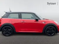 Used Mini Cooper Hatch 134 HP (98 kW) 2018 Red Hatchback