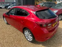 Usado Mazda 3 Inclusive 120 HP (88 kW) 2018 Vermelho Citadino