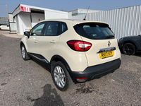 Usado Renault Captur Dynamique 2017 Beige SUV