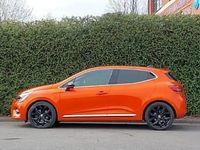 Used Renault Clio V Techno 145 HP (106 kW) 2023 Orange Hatchback
