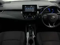 Used Toyota Corolla 122 HP (89 kW) 2021 White Hatchback