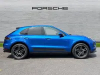 Used Porsche Macan 242 HP (177 kW) 2020 Sapphire blue SUV